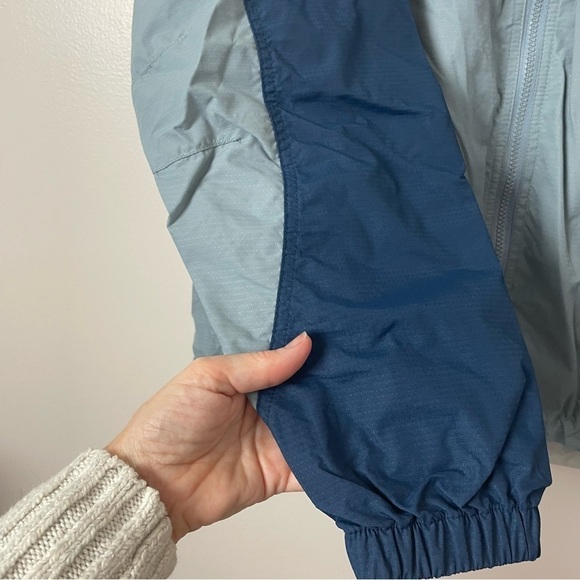 Columbia Packable Fishing Coat – Zip-Off Sleeves, Blue, Size Medium - Picture 4 of 9